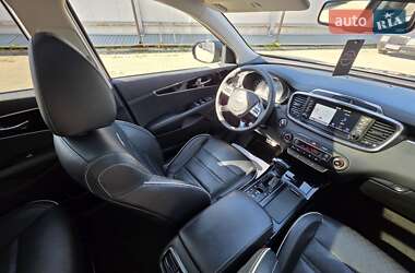 Внедорожник / Кроссовер Kia Sorento 2019 в 