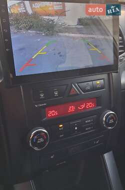 Внедорожник / Кроссовер Kia Sorento 2011 в 