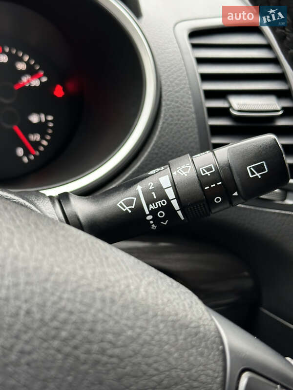 Внедорожник / Кроссовер Kia Sorento 2010 в Ровно