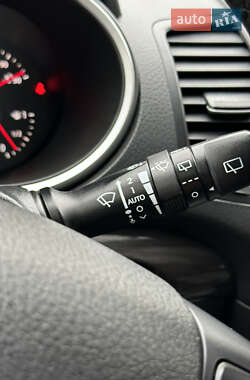Внедорожник / Кроссовер Kia Sorento 2010 в 