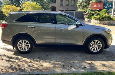 Внедорожник / Кроссовер Kia Sorento 2017 в Киеве