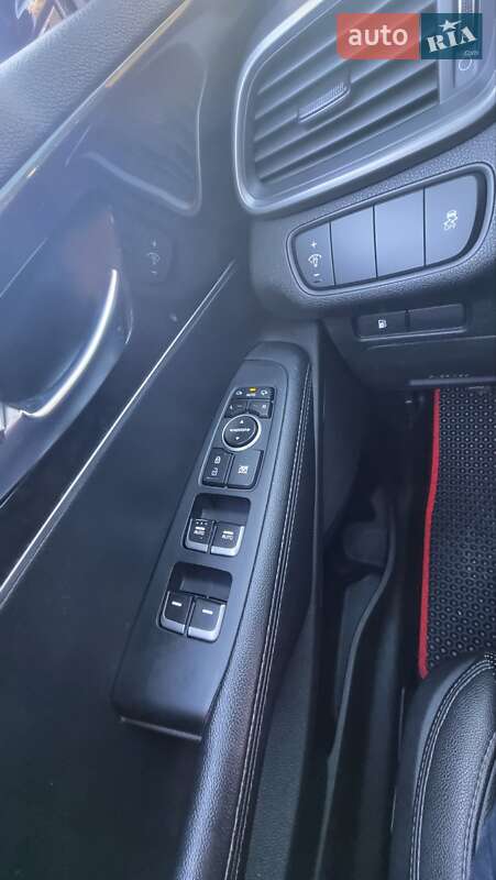 Позашляховик / Кросовер Kia Sorento 2016 в Глухові