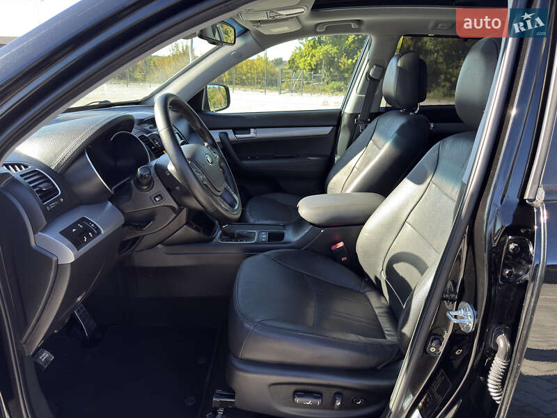 Внедорожник / Кроссовер Kia Sorento 2015 в Дубно