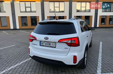 Внедорожник / Кроссовер Kia Sorento 2012 в 