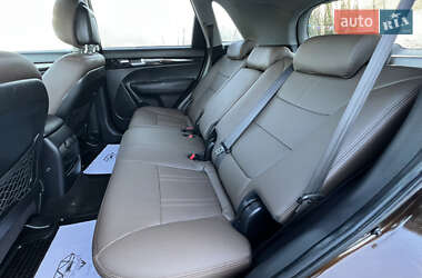 Внедорожник / Кроссовер Kia Sorento 2015 в 