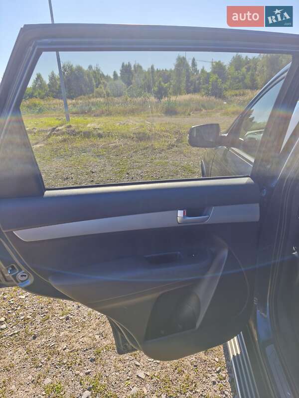 Внедорожник / Кроссовер Kia Sorento 2010 в Львове фото 32 Внедорожник / Кроссовер Kia Sorento 2010 в Львове