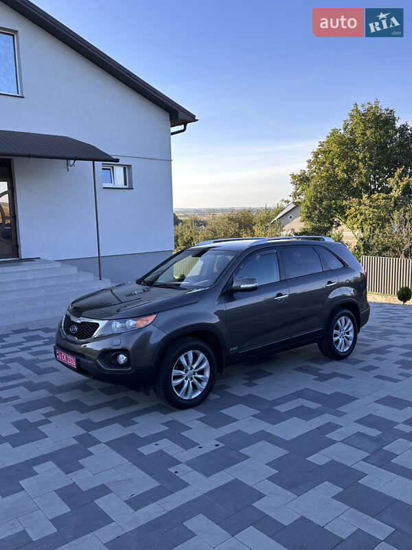 Внедорожник / Кроссовер Kia Sorento 2011 в Калуше