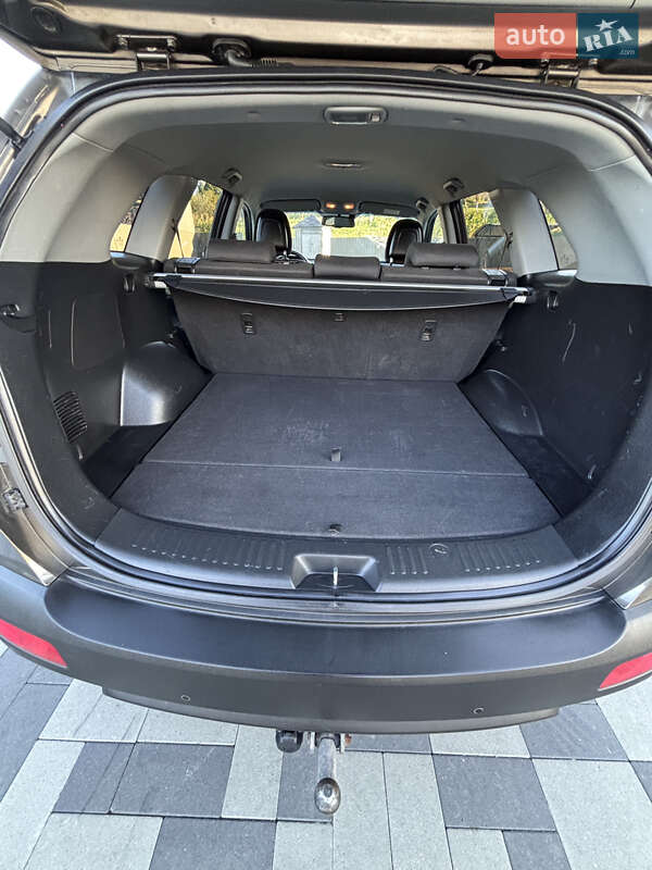 Внедорожник / Кроссовер Kia Sorento 2011 в Калуше