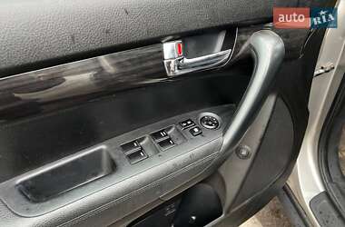 Внедорожник / Кроссовер Kia Sorento 2012 в 
