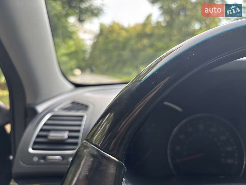 Позашляховик / Кросовер Kia Sorento 2013 в Києві