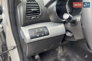 Внедорожник / Кроссовер Kia Sorento 2010 в 