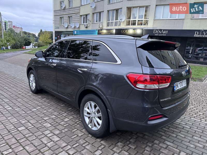 Внедорожник / Кроссовер Kia Sorento 2016 в Ровно фото 16 Внедорожник / Кроссовер Kia Sorento 2016 в Ровно
