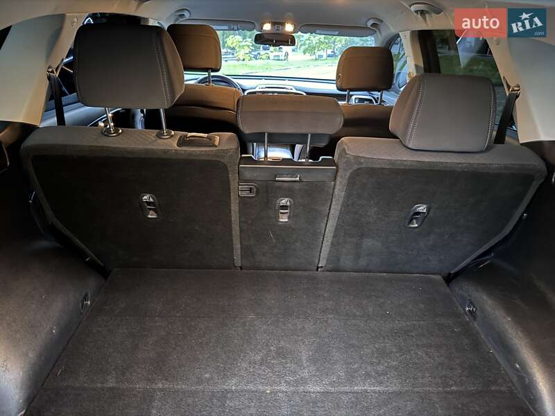 Внедорожник / Кроссовер Kia Sorento 2016 в Ровно фото 39 Внедорожник / Кроссовер Kia Sorento 2016 в Ровно