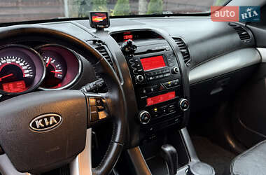 Внедорожник / Кроссовер Kia Sorento 2010 в 