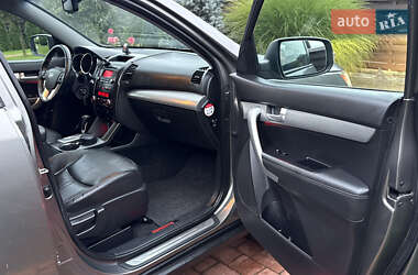 Внедорожник / Кроссовер Kia Sorento 2010 в 