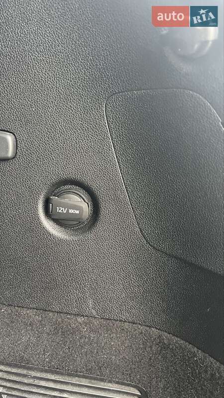 Позашляховик / Кросовер Kia Sorento 2015 в Києві фото 23 Позашляховик / Кросовер Kia Sorento 2015 в Києві