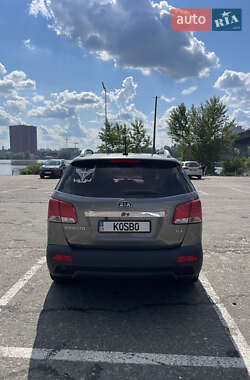 Внедорожник / Кроссовер Kia Sorento 2011 в 