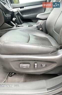 Внедорожник / Кроссовер Kia Sorento 2014 в 