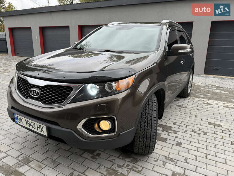Внедорожник / Кроссовер Kia Sorento 2010 в Борщеве
