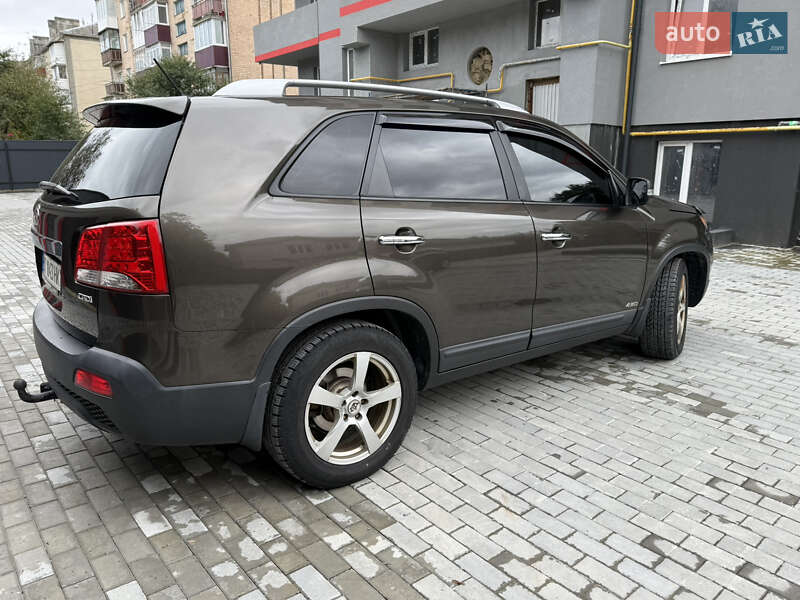 Внедорожник / Кроссовер Kia Sorento 2010 в Борщеве