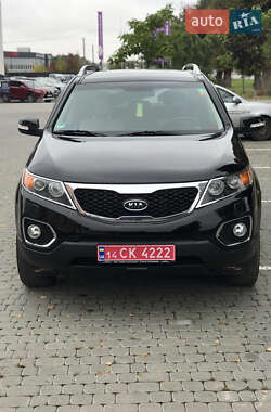 Внедорожник / Кроссовер Kia Sorento 2012 в 