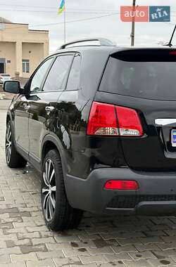 Внедорожник / Кроссовер Kia Sorento 2012 в 