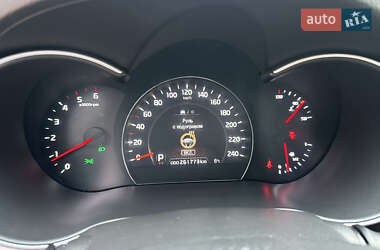 Внедорожник / Кроссовер Kia Sorento 2014 в 