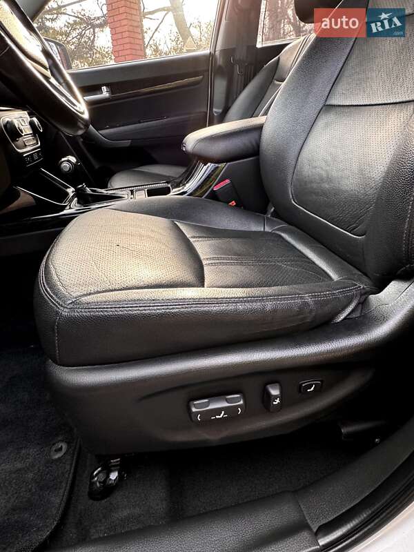 Внедорожник / Кроссовер Kia Sorento 2013 в Одессе