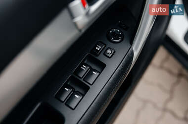 Внедорожник / Кроссовер Kia Sorento 2010 в 