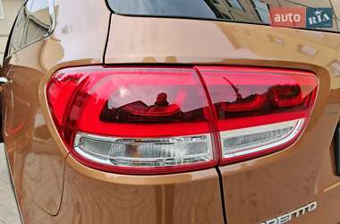 Внедорожник / Кроссовер Kia Sorento 2015 в 