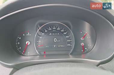 Внедорожник / Кроссовер Kia Sorento 2015 в 