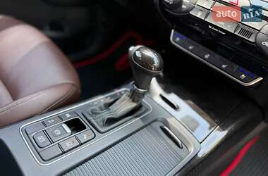 Позашляховик / Кросовер Kia Sorento 2017 в 