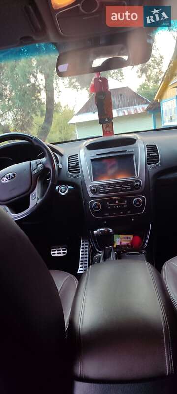 Внедорожник / Кроссовер Kia Sorento 2013 в Камне-Каширском