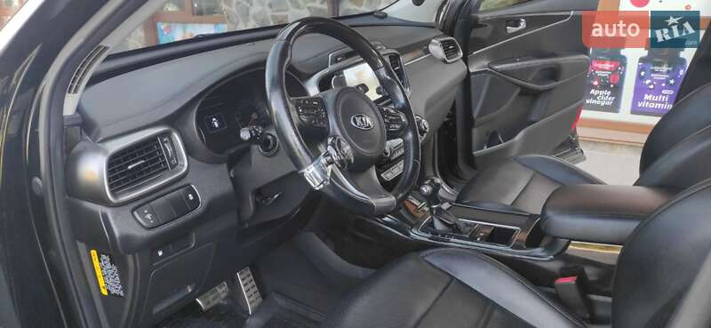 Позашляховик / Кросовер Kia Sorento 2016 в Києві