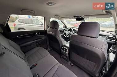 Внедорожник / Кроссовер Kia Sorento 2016 в 