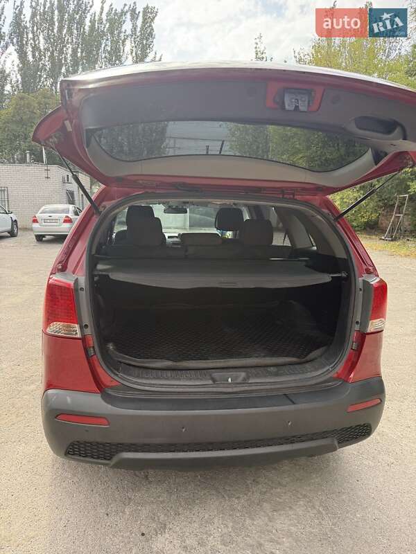 Внедорожник / Кроссовер Kia Sorento 2010 в Днепре