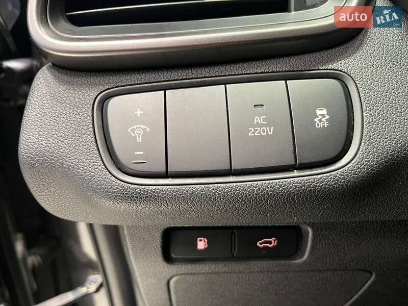Внедорожник / Кроссовер Kia Sorento 2015 в Одессе