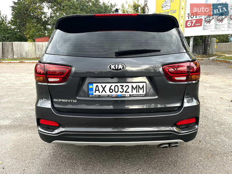 Позашляховик / Кросовер Kia Sorento 2017 в Первомайську