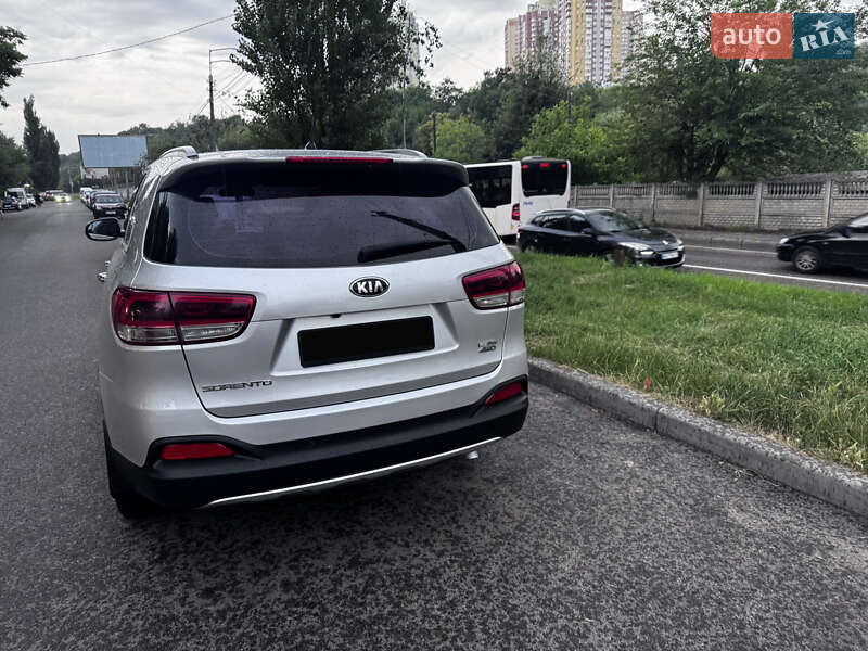Позашляховик / Кросовер Kia Sorento 2015 в Києві фото 3 Позашляховик / Кросовер Kia Sorento 2015 в Києві