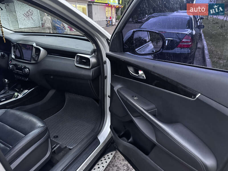Позашляховик / Кросовер Kia Sorento 2015 в Києві фото 12 Позашляховик / Кросовер Kia Sorento 2015 в Києві
