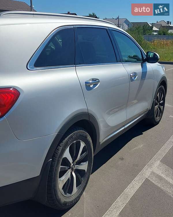 Внедорожник / Кроссовер Kia Sorento 2016 в Киеве