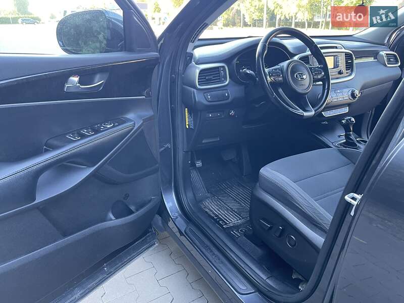 Внедорожник / Кроссовер Kia Sorento 2016 в Белой Церкви