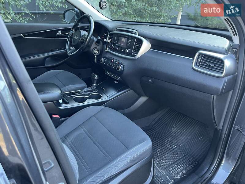 Внедорожник / Кроссовер Kia Sorento 2016 в Белой Церкви