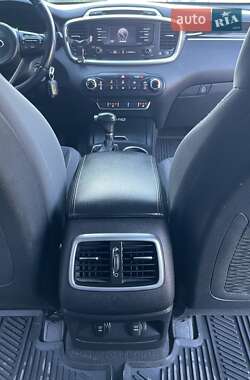 Внедорожник / Кроссовер Kia Sorento 2016 в 