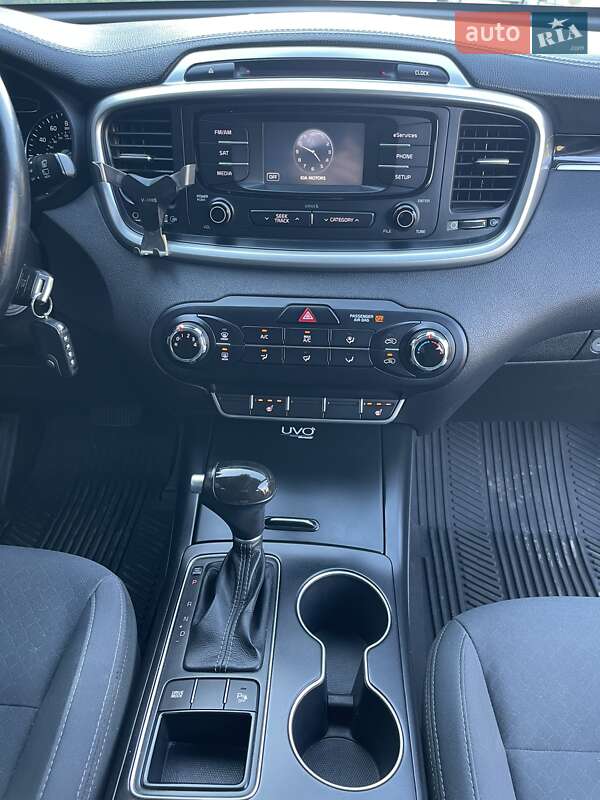 Внедорожник / Кроссовер Kia Sorento 2016 в Белой Церкви