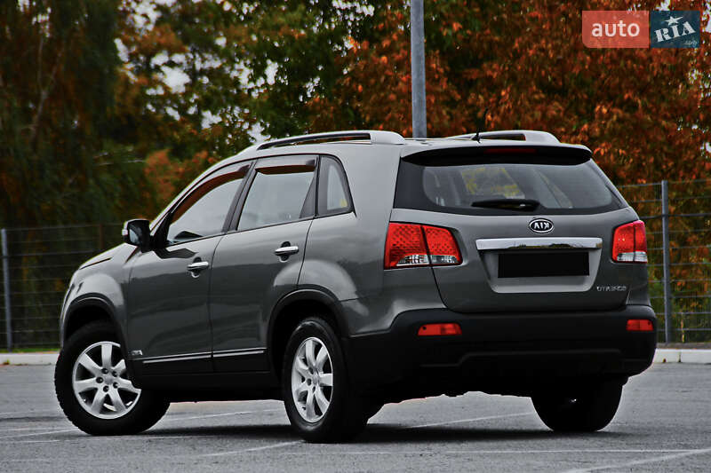 Внедорожник / Кроссовер Kia Sorento 2012 в Днепре