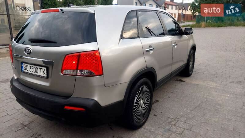 Позашляховик / Кросовер Kia Sorento 2012 в Львові