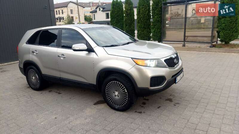 Позашляховик / Кросовер Kia Sorento 2012 в Львові