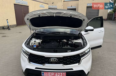 Позашляховик / Кросовер Kia Sorento 2021 в 