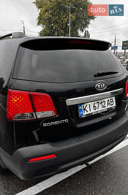 Внедорожник / Кроссовер Kia Sorento 2010 в 